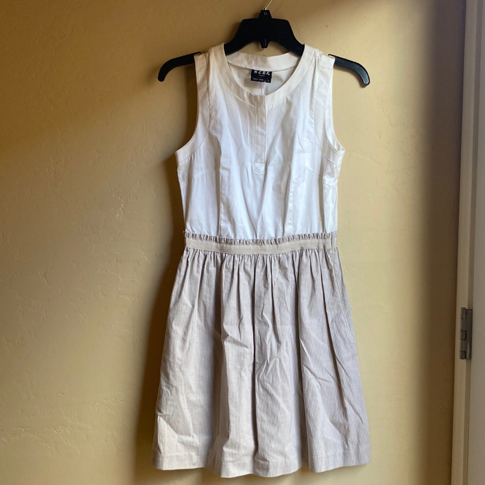 💵3 for $20✅BCBG Paris women’s four khaki and white dress